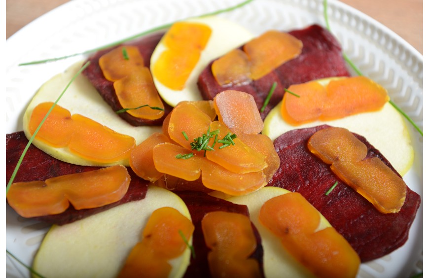 Carpaccio de betterave et pomme à la Poutargue